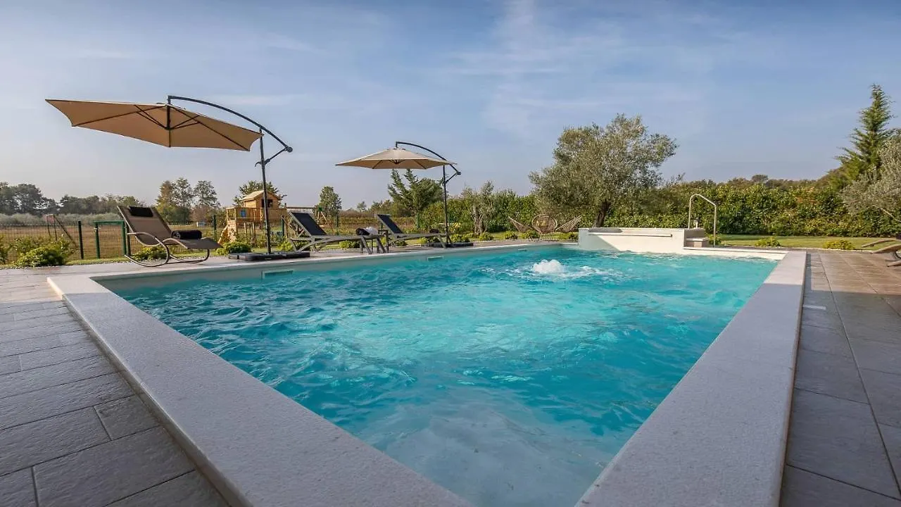 Wonderful Villa Mattuzzi With Private Pool Near The Town By Wiibuk Pula 0*,  Croatia