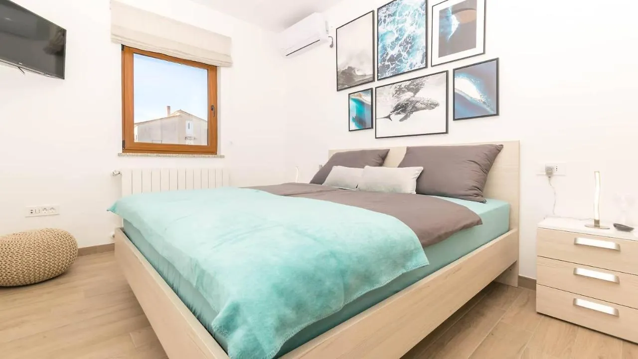 Wonderful Villa Mattuzzi With Private Pool Near The Town By Wiibuk Pula