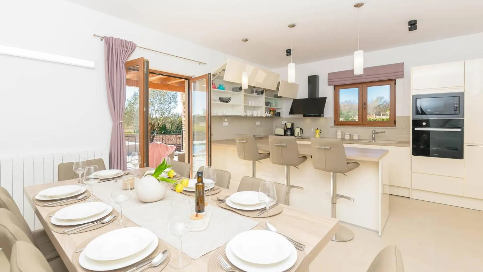 Wonderful Villa Mattuzzi With Private Pool Near The Town By Wiibuk Pula 0*,  Croatia
